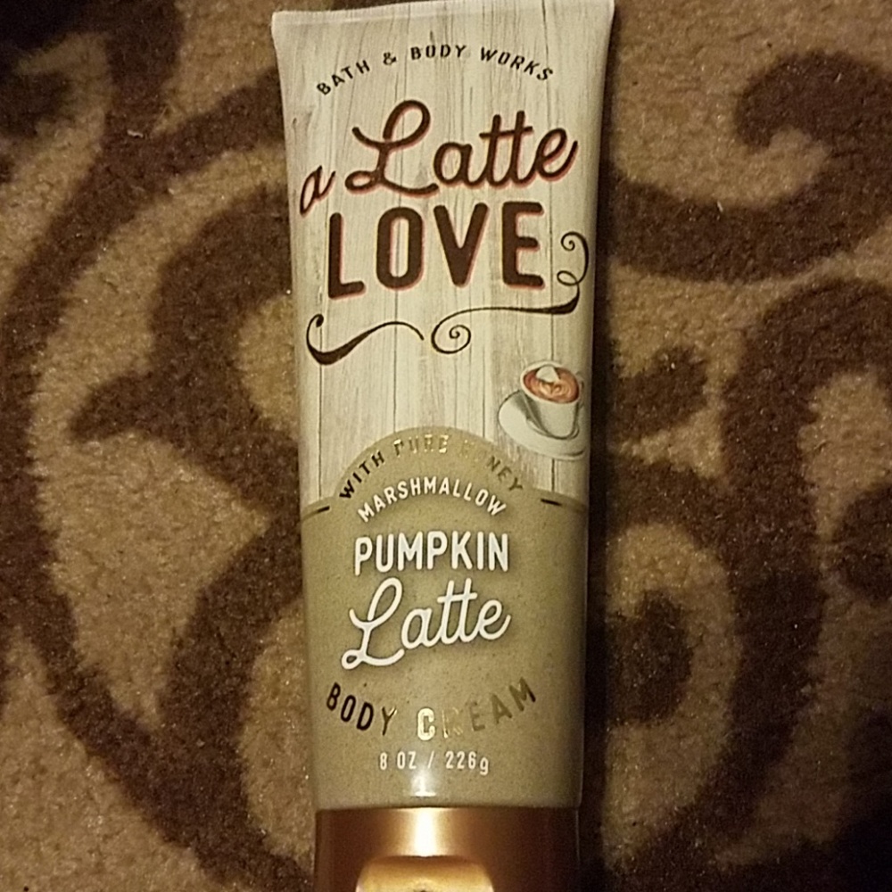Bath & Body Works lotion